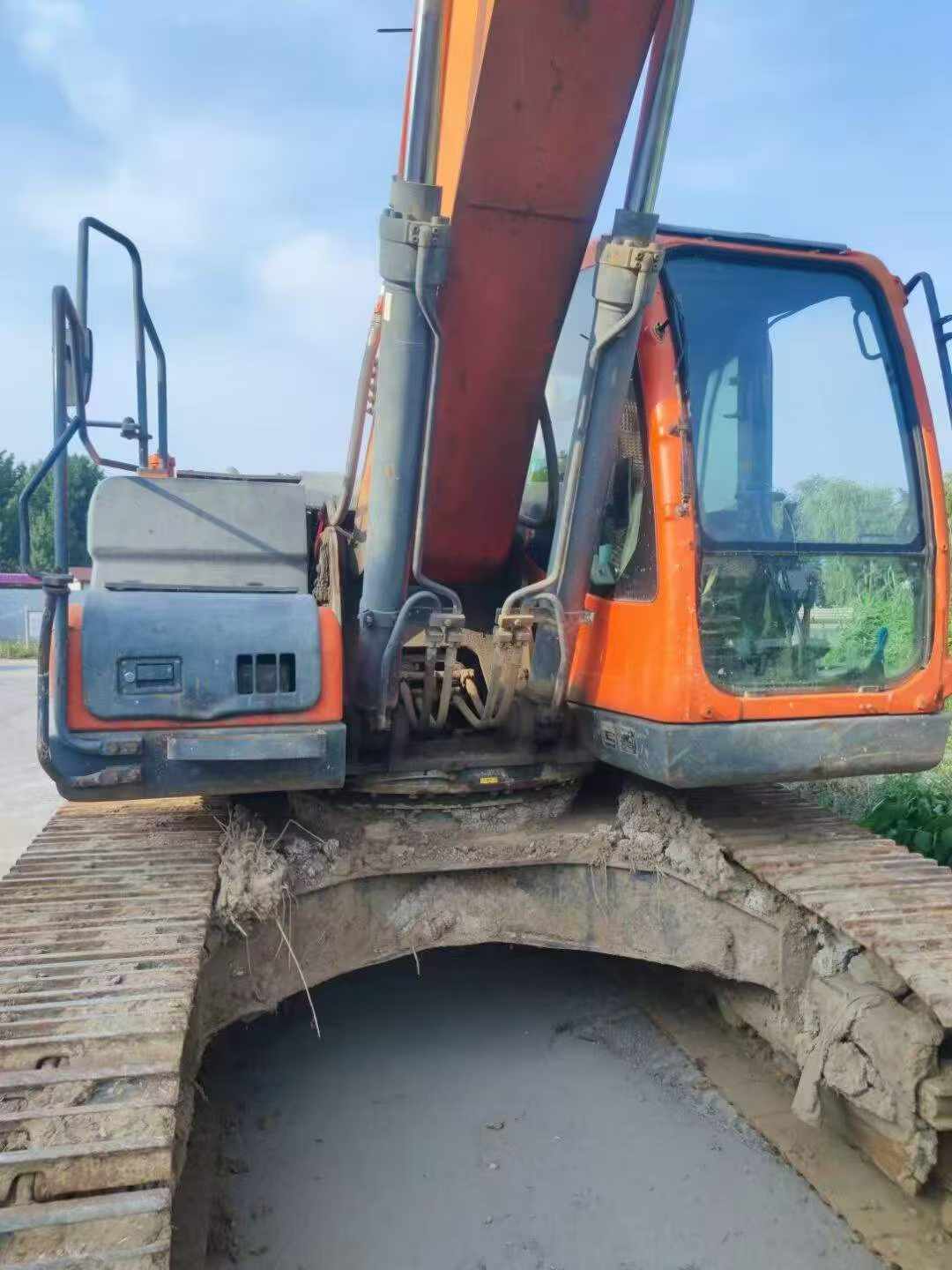 Buy Doosan DX215-9C Used Excavator / 3