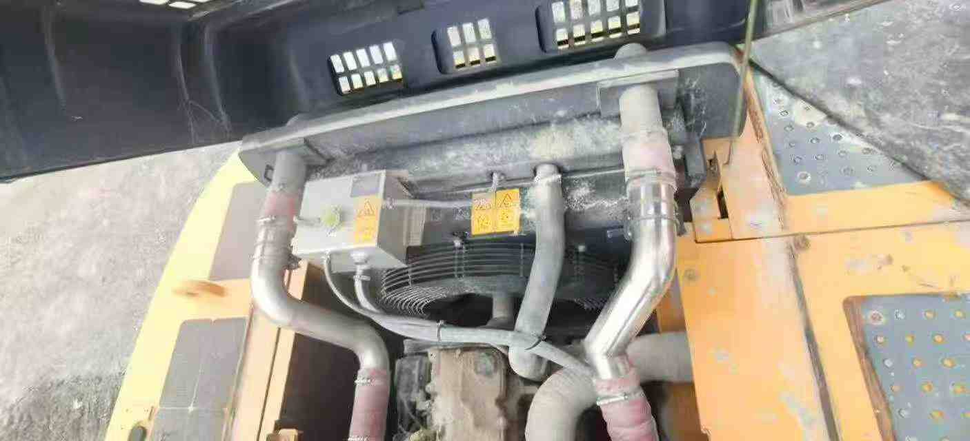 Buy XCMG XE380K Used Excavator / 3