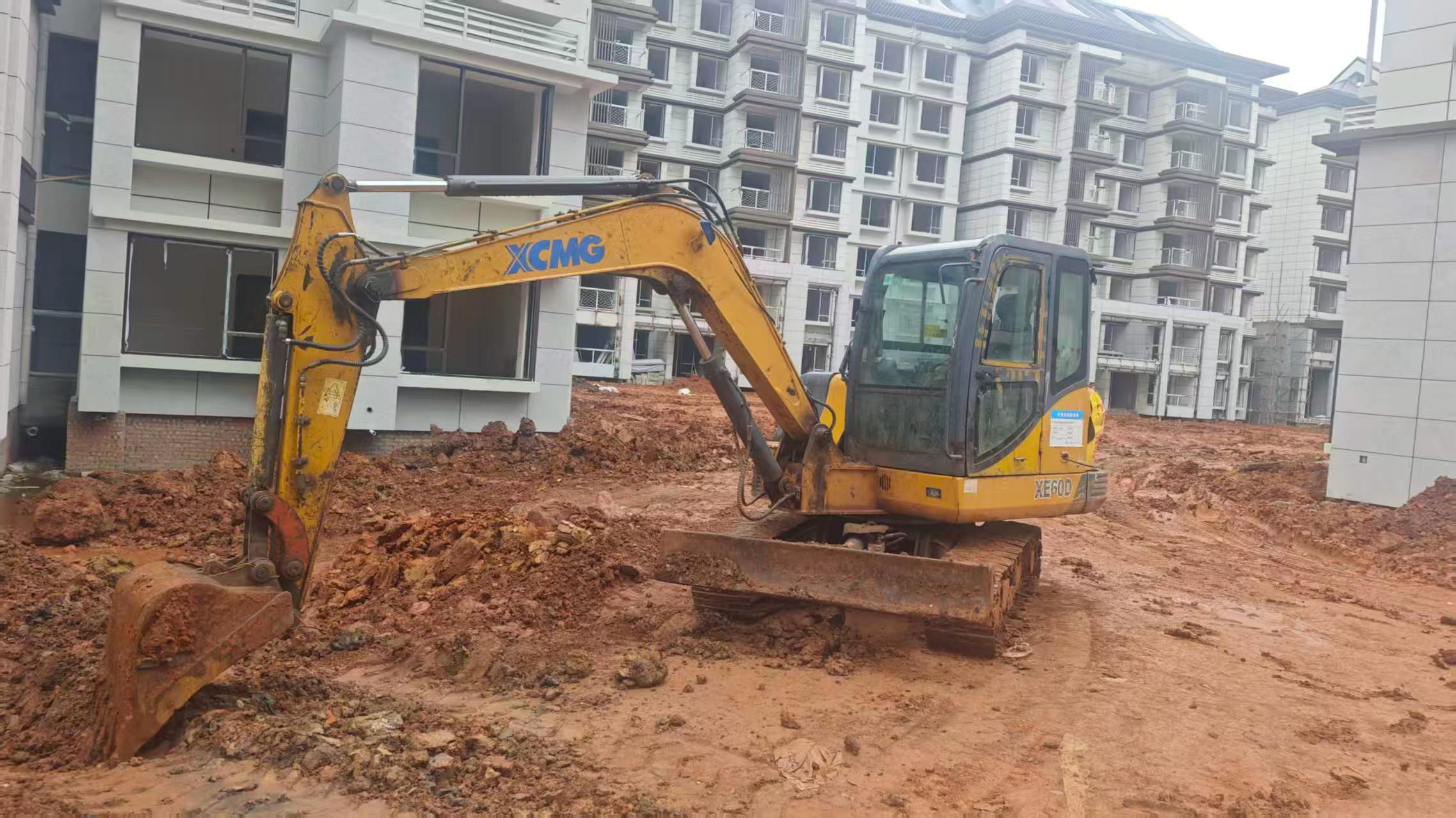 Buy XCMG XE60 Used Excavator / 3