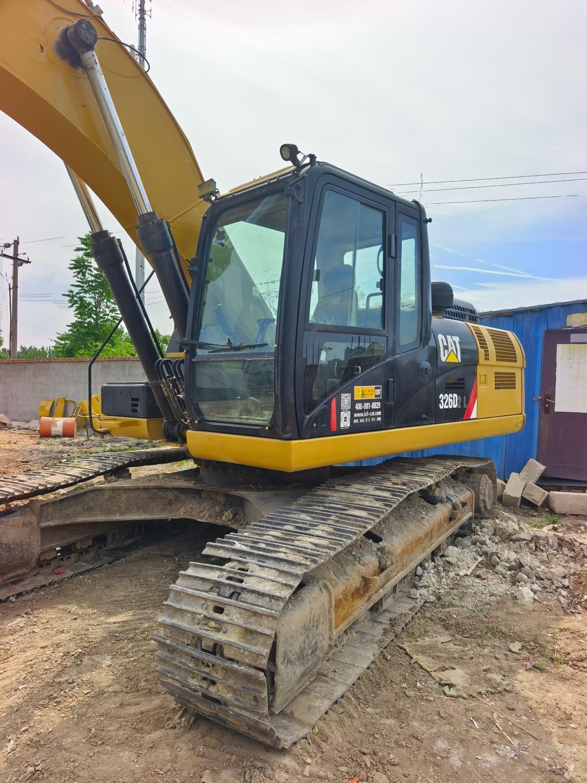 Buy Caterpillar 326DL Used Excavator / 2