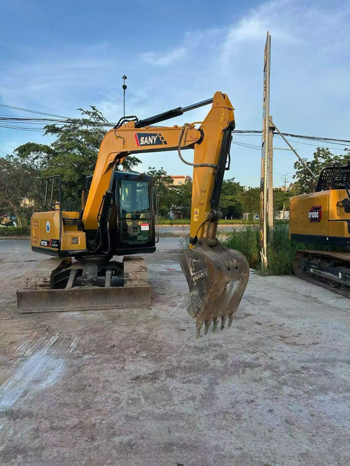 Buy Sany SY75 Used Excavator / 5
