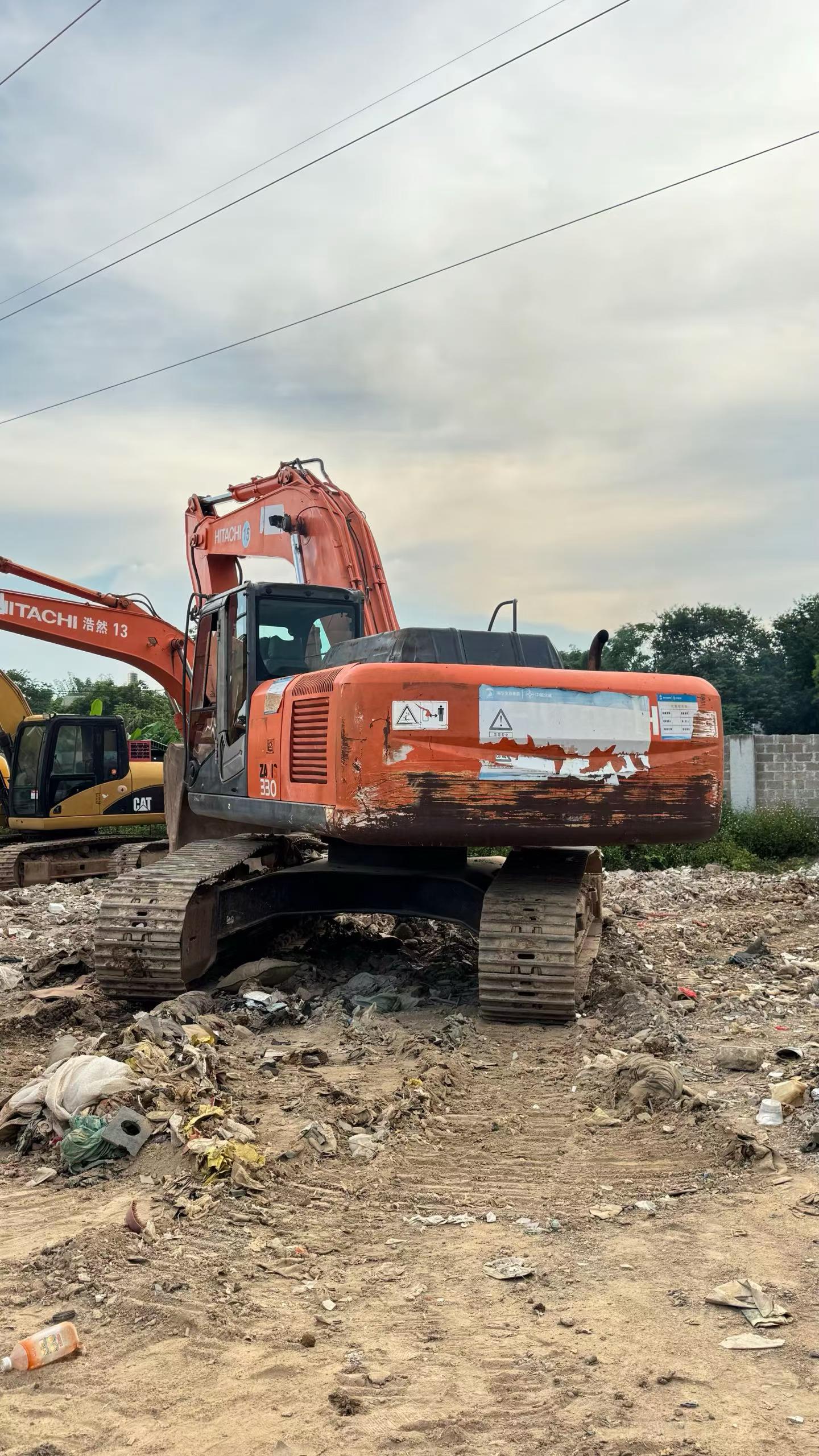 Buy Hitachi EX270 Used Excavator / 7