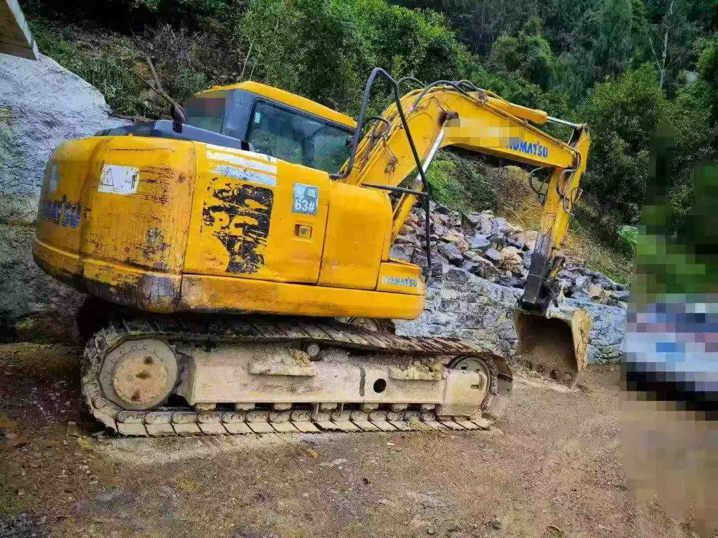 Buy Komatsu PC130 Used Excavator / 4