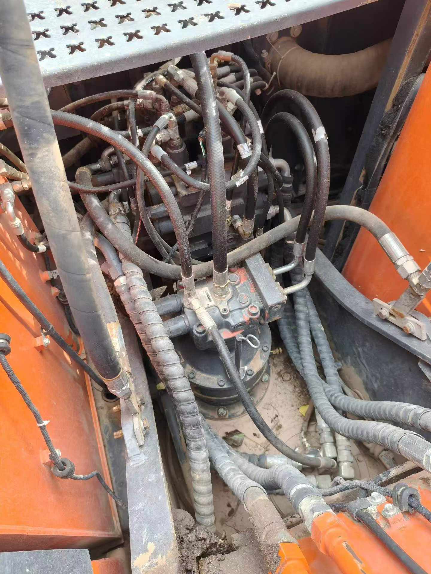 Buy Doosan S130W-3 Used Excavator / 5