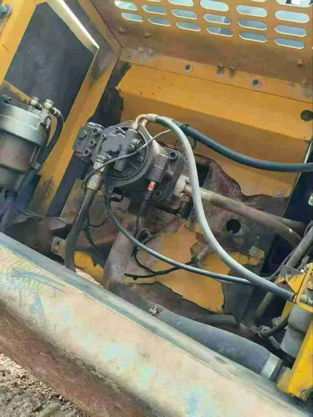 Buy Sany SY265C Used Excavator / 4