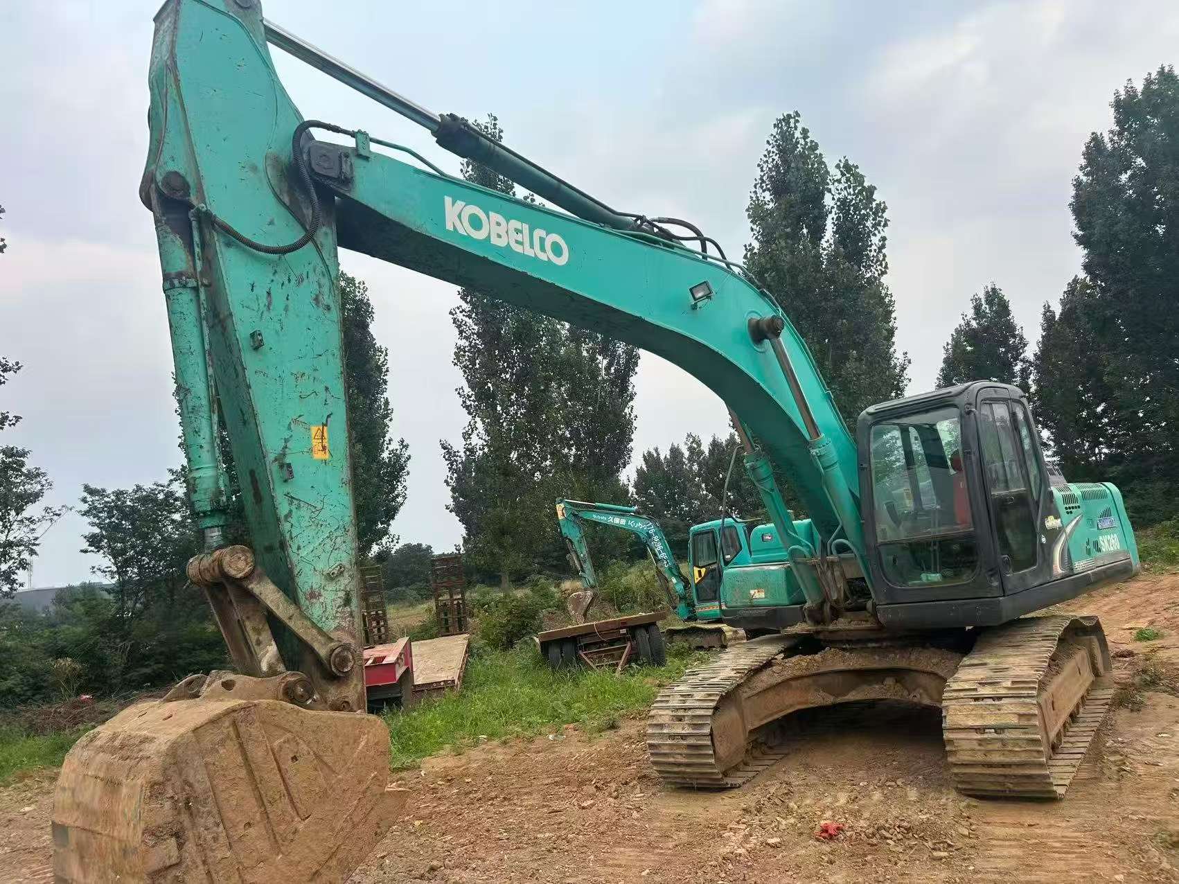 Buy Kobelco SK250 Used Excavator / 2