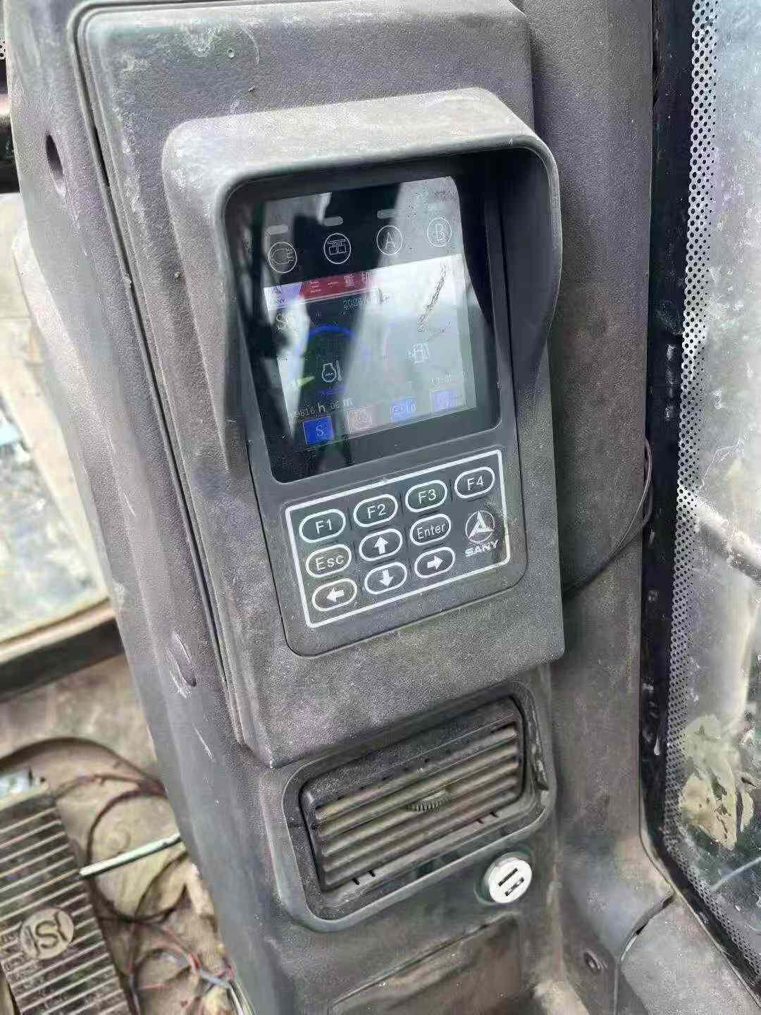 Buy Sany SY75 Used Excavator / 2