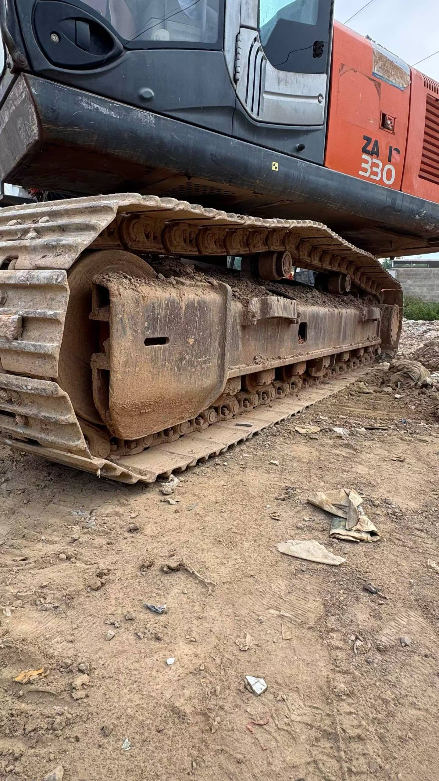 Buy Hitachi EX270 Used Excavator / 5