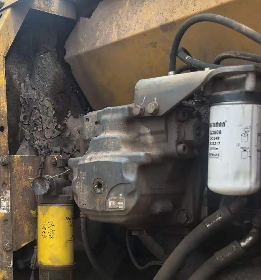 Buy Komatsu PC200-8 Used Excavator / 7