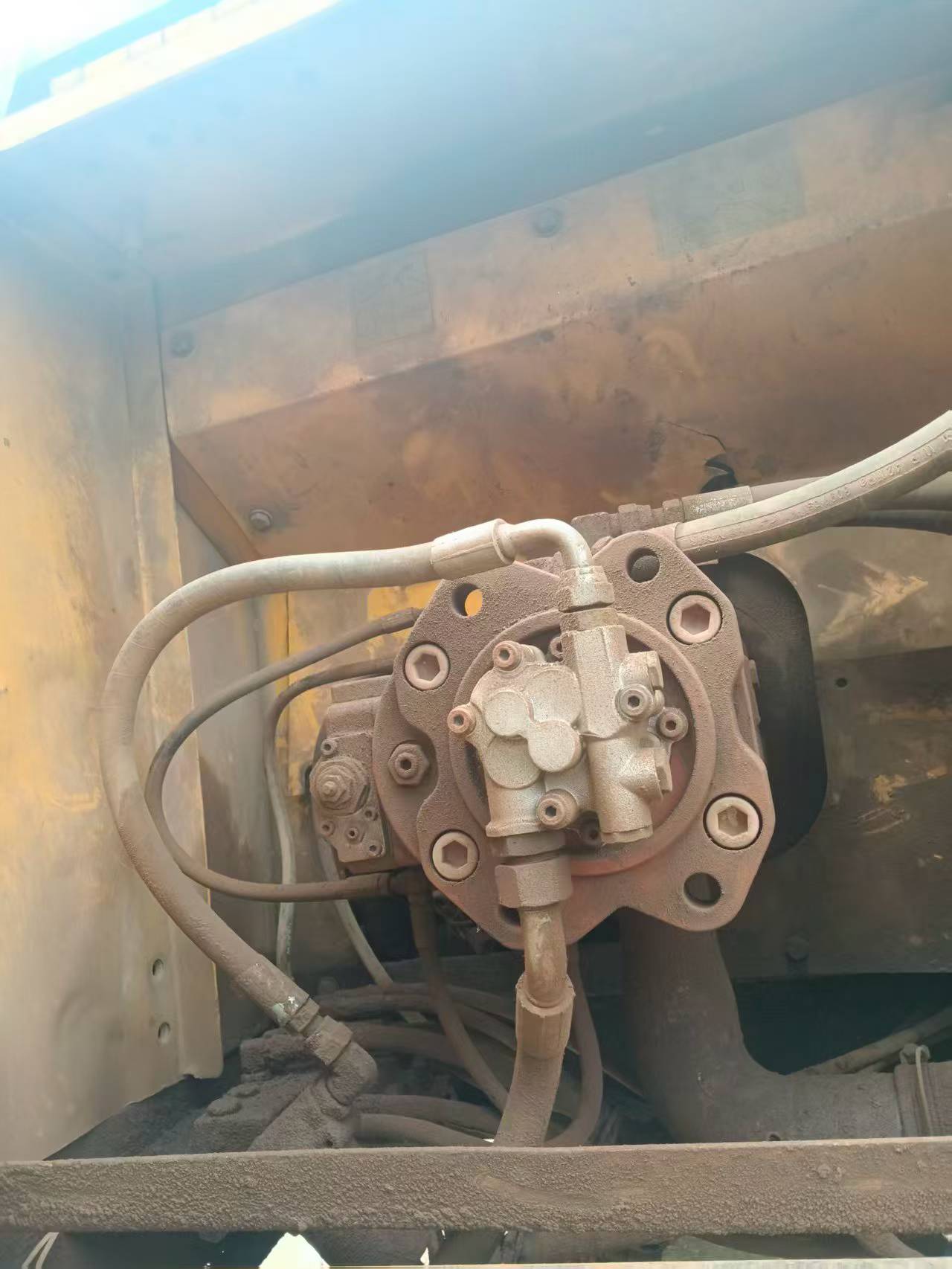 Buy Hyundai R225-7 Used Excavator / 8