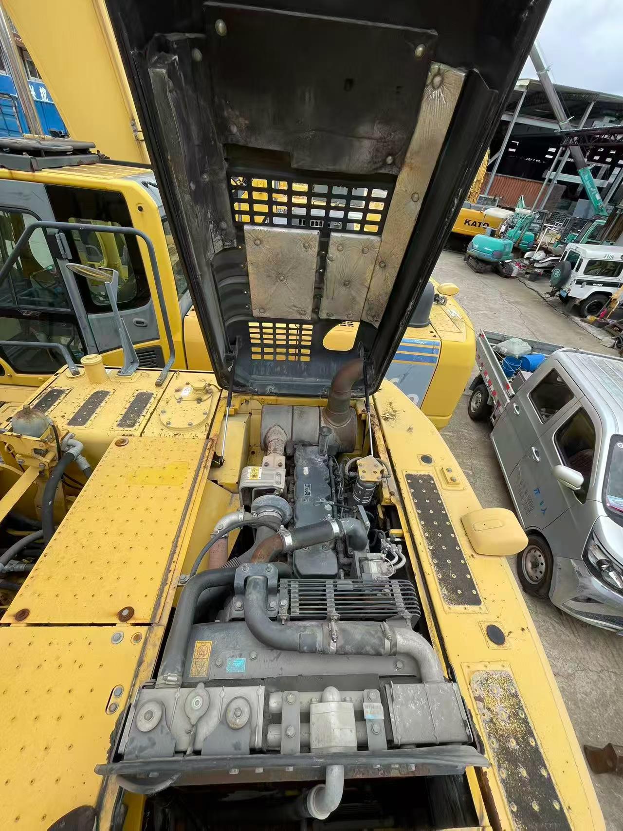 Buy Komatsu PC200-8N1 Used Excavator / 5