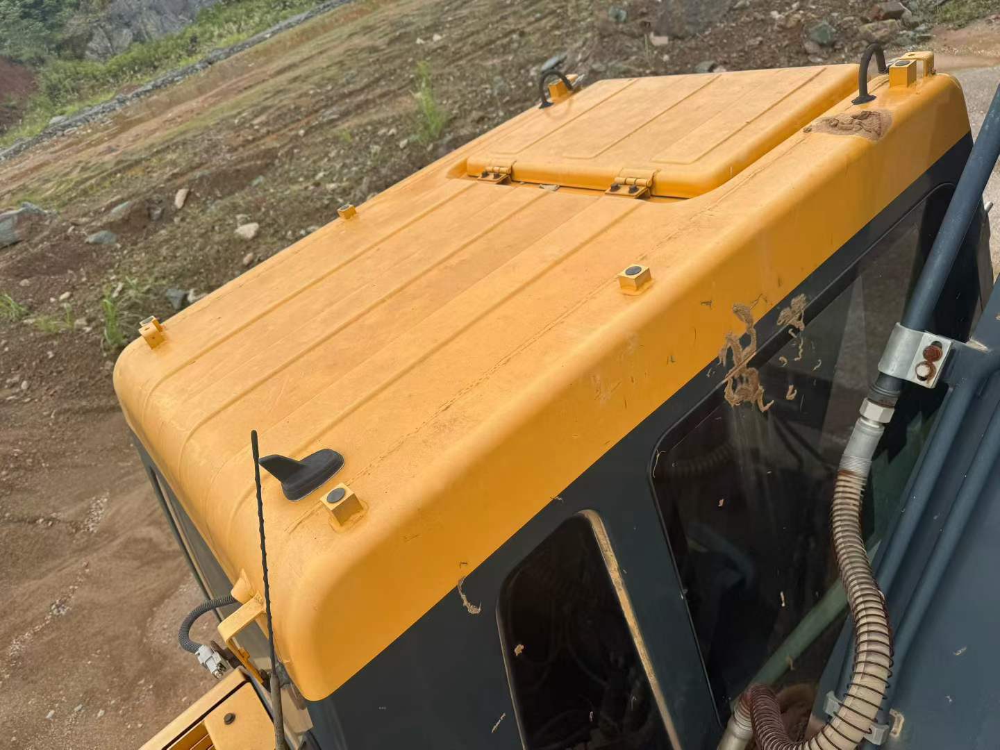 Buy Hyundai R205VS Used Excavator / 9
