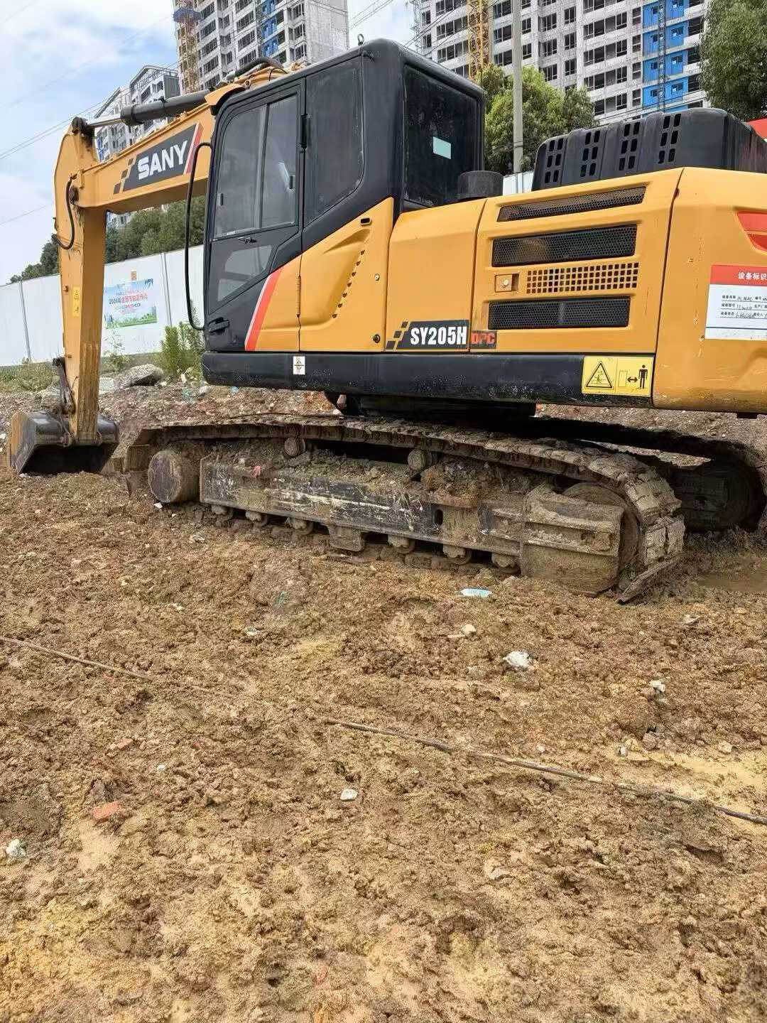 Buy Sany SY205C Used Excavator / 3