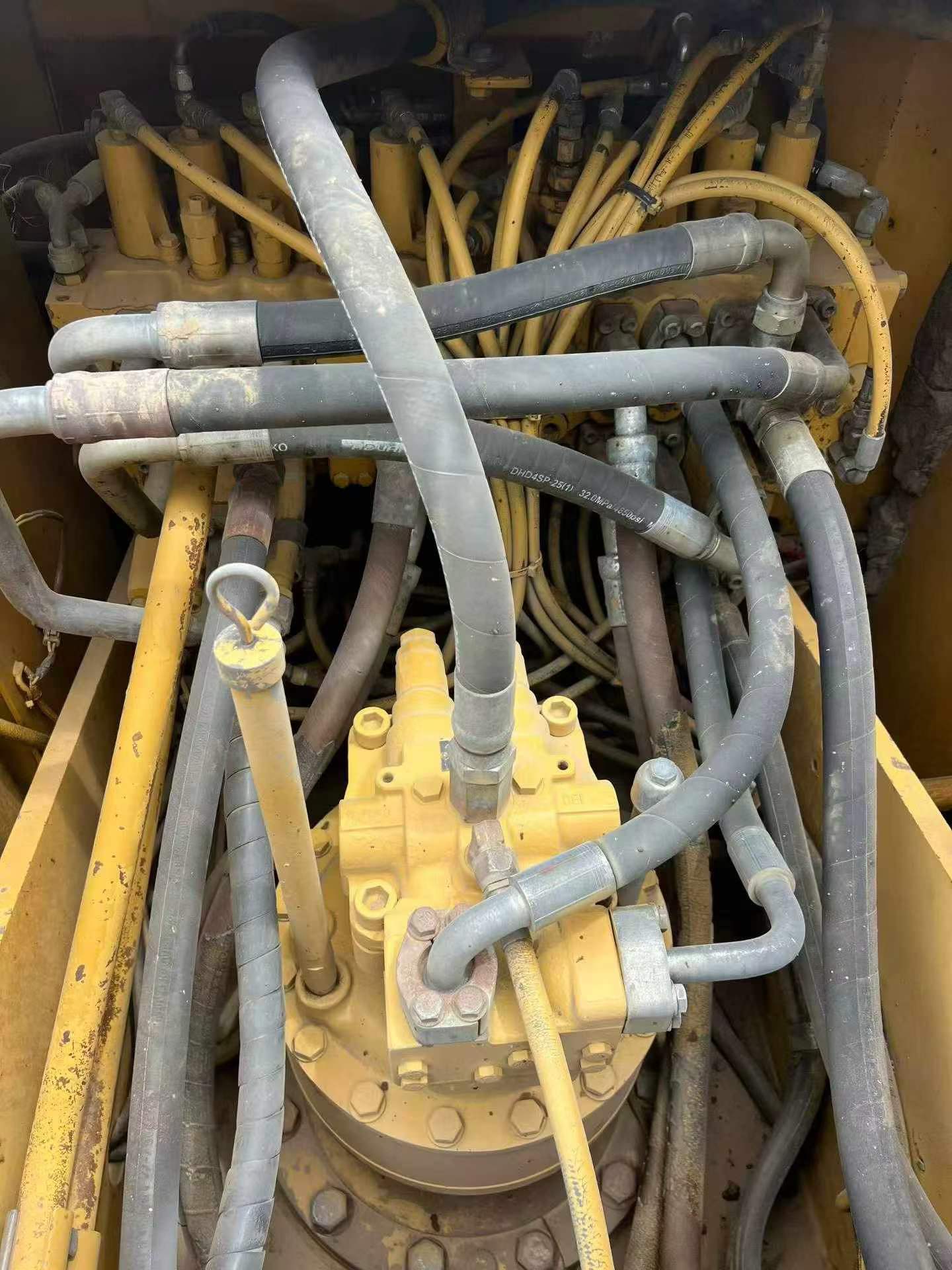 Buy Caterpillar 323D2L Used Excavator / 5