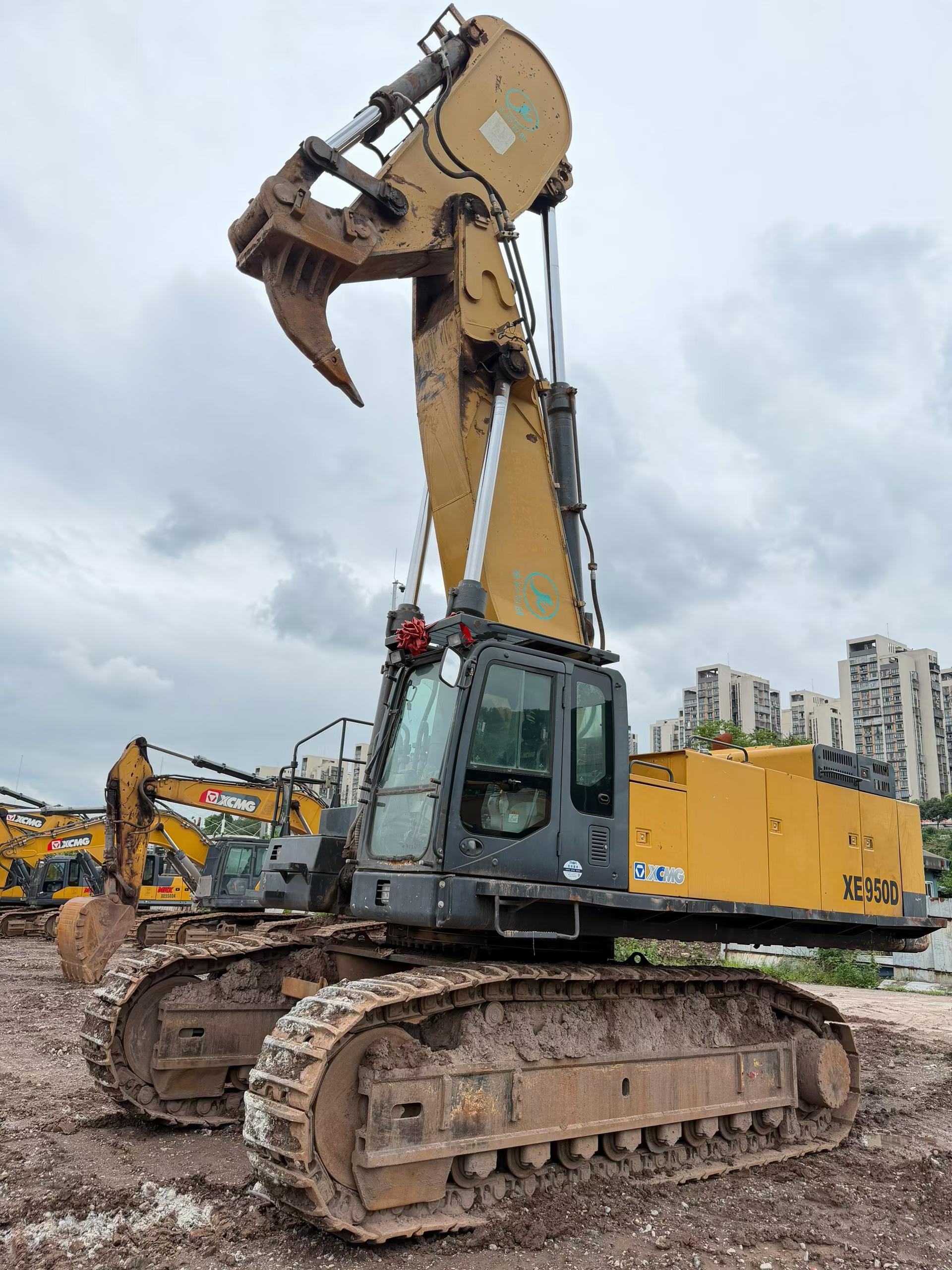 Buy XCMG XE900C Used Excavator / 3