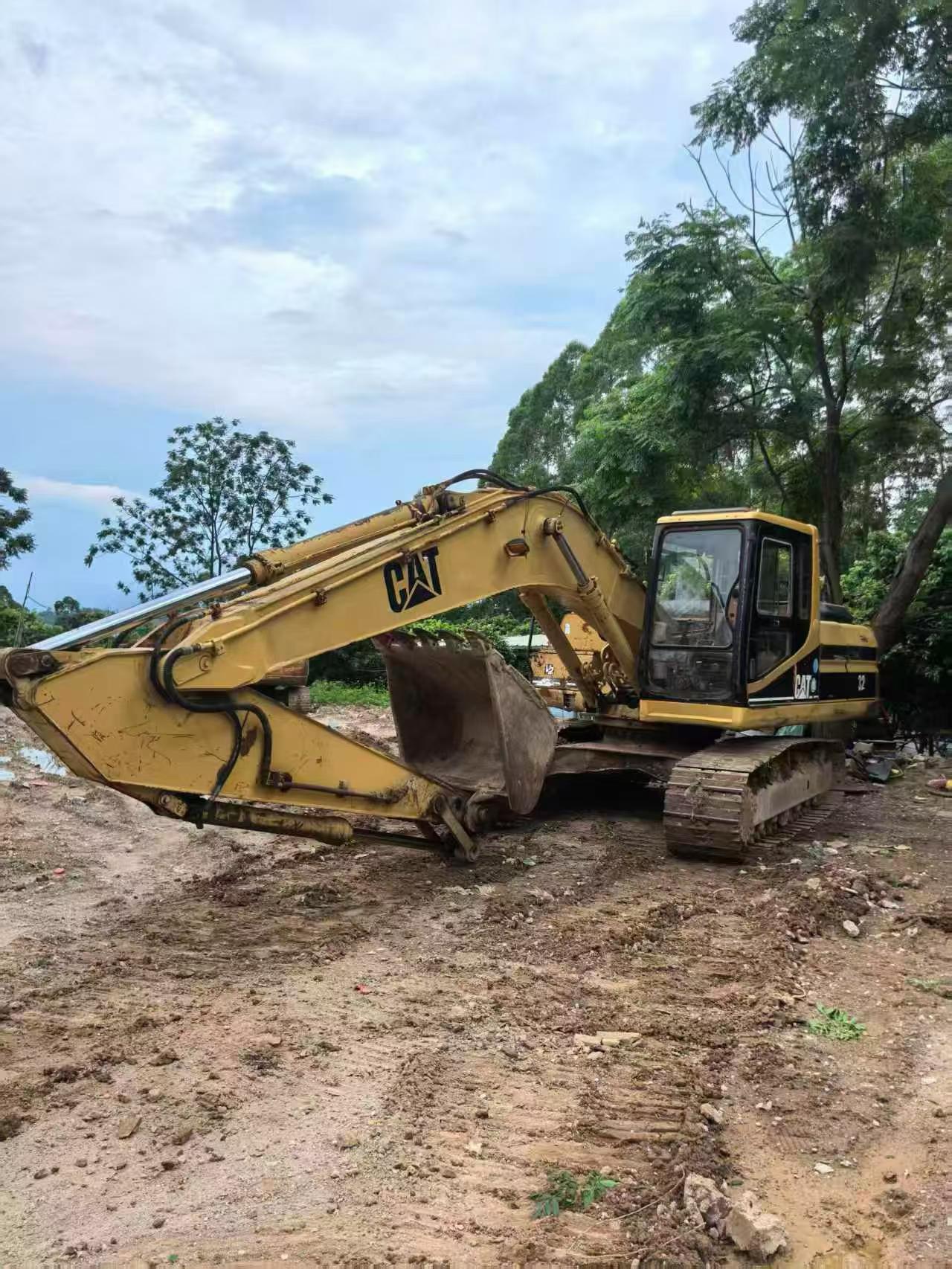 Buy Caterpillar 320A Used Excavator / 2