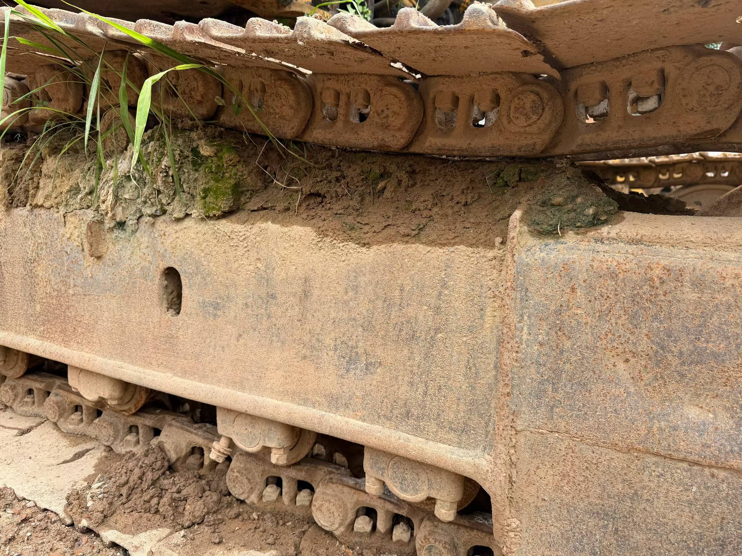 Buy Komatsu PC200-6 Used Excavator / 3