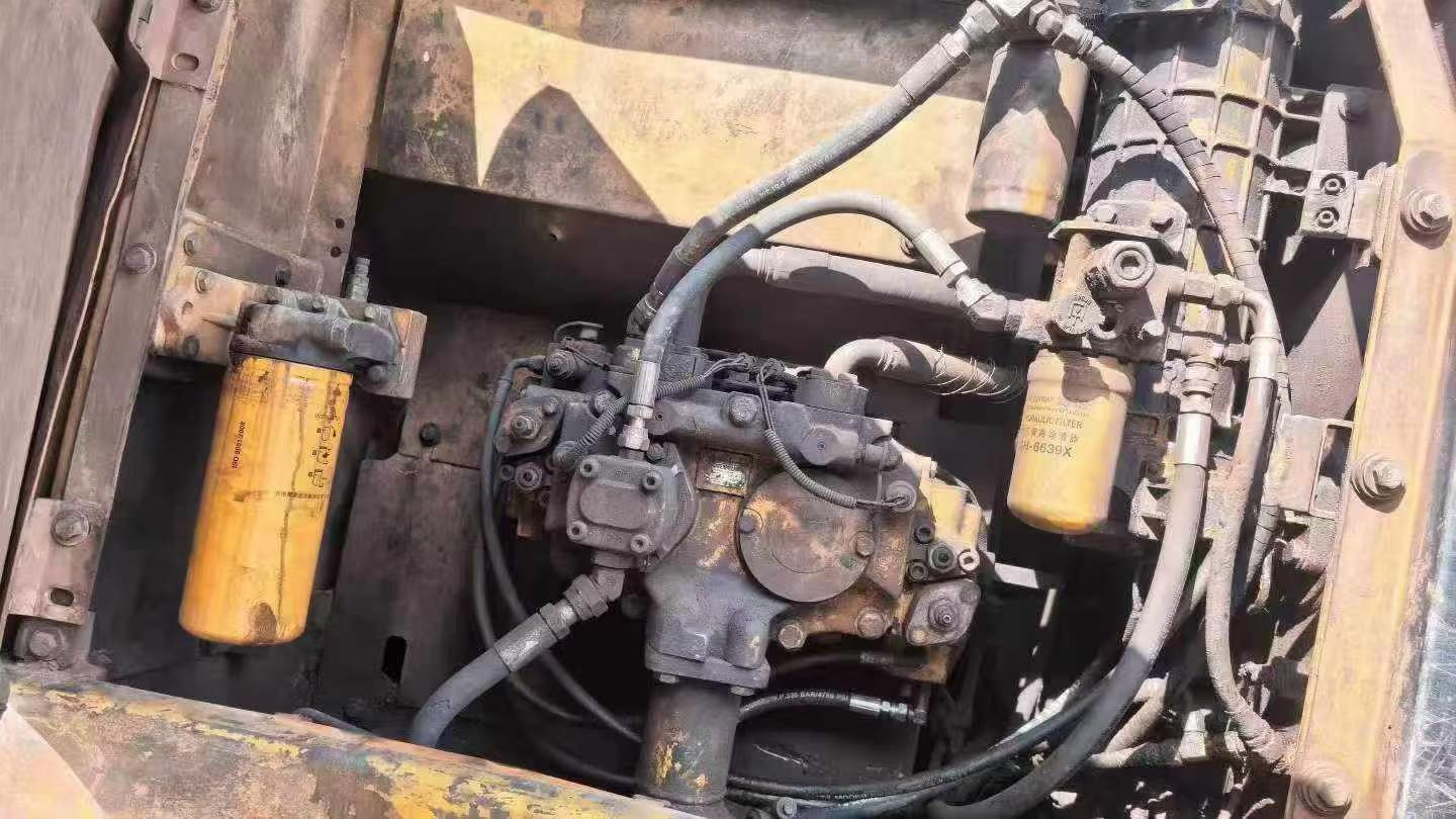 Buy Caterpillar 320D Used Excavator / 4