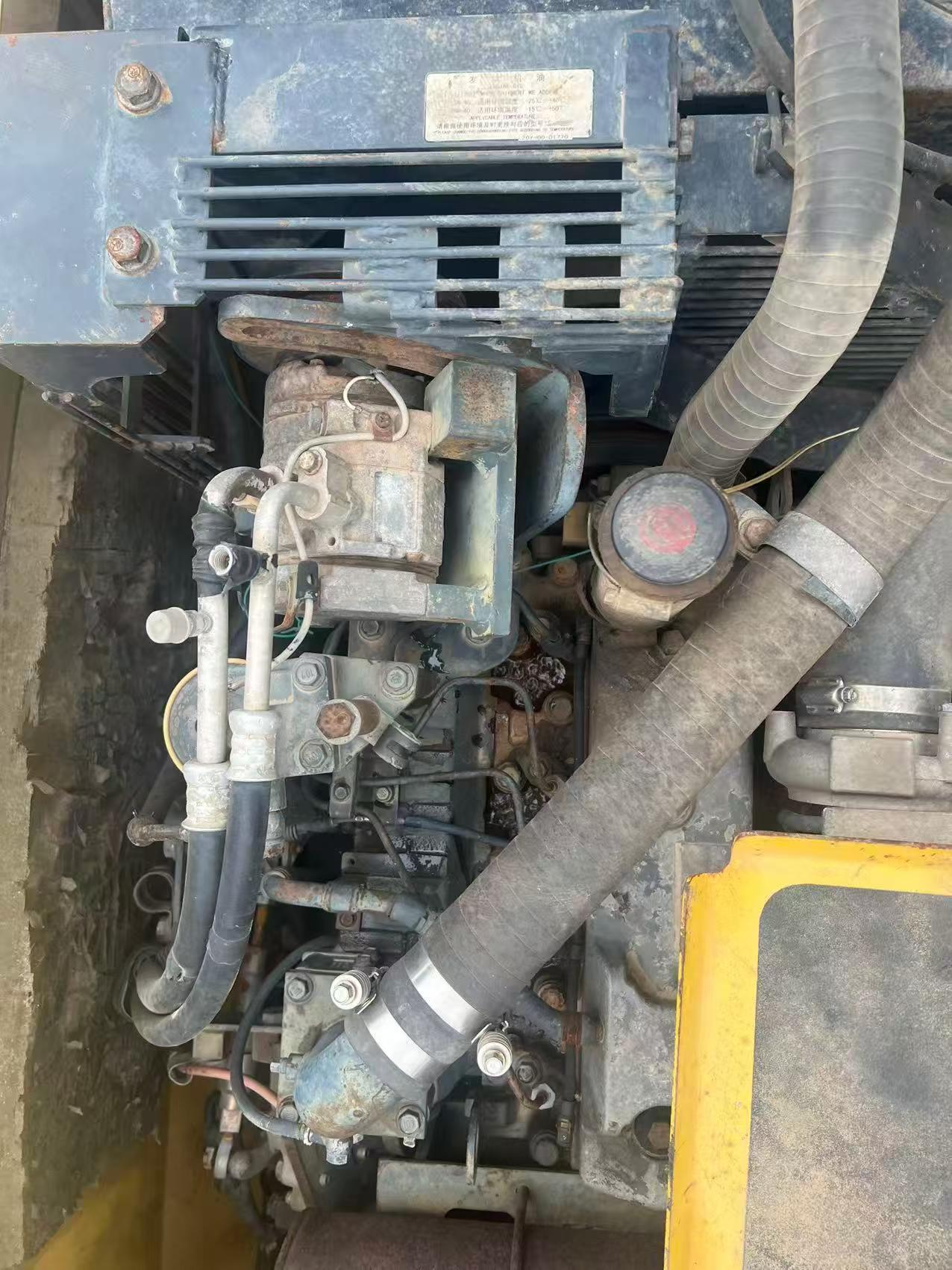 Buy Komatsu PC130 Used Excavator / 4
