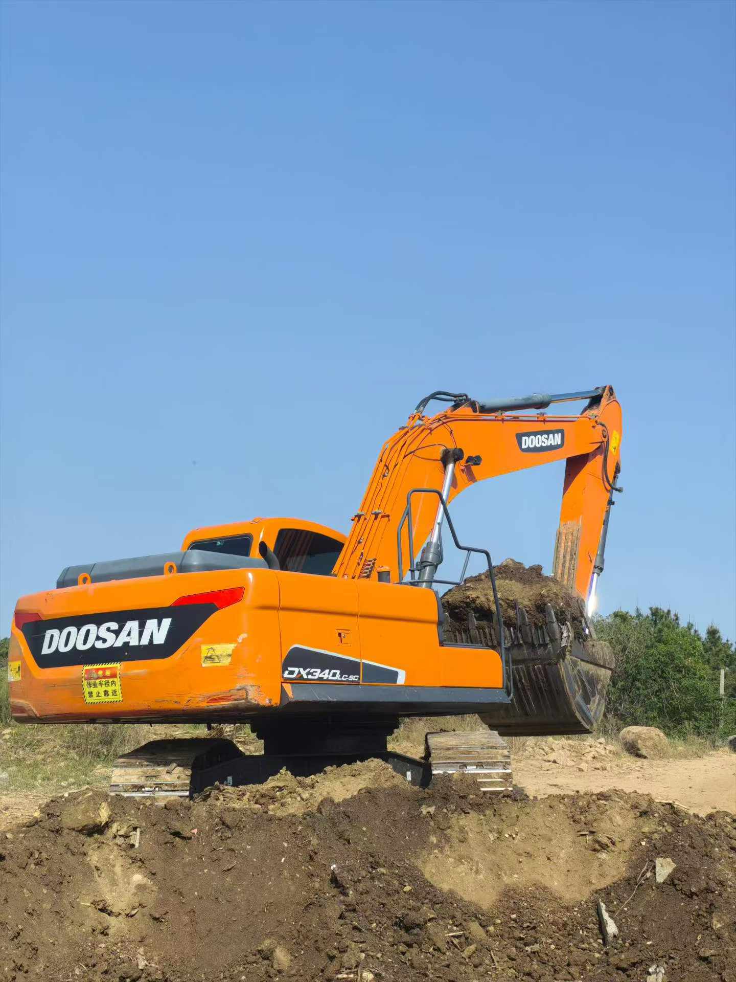 Buy Doosan DX230LC Used Excavator / 3