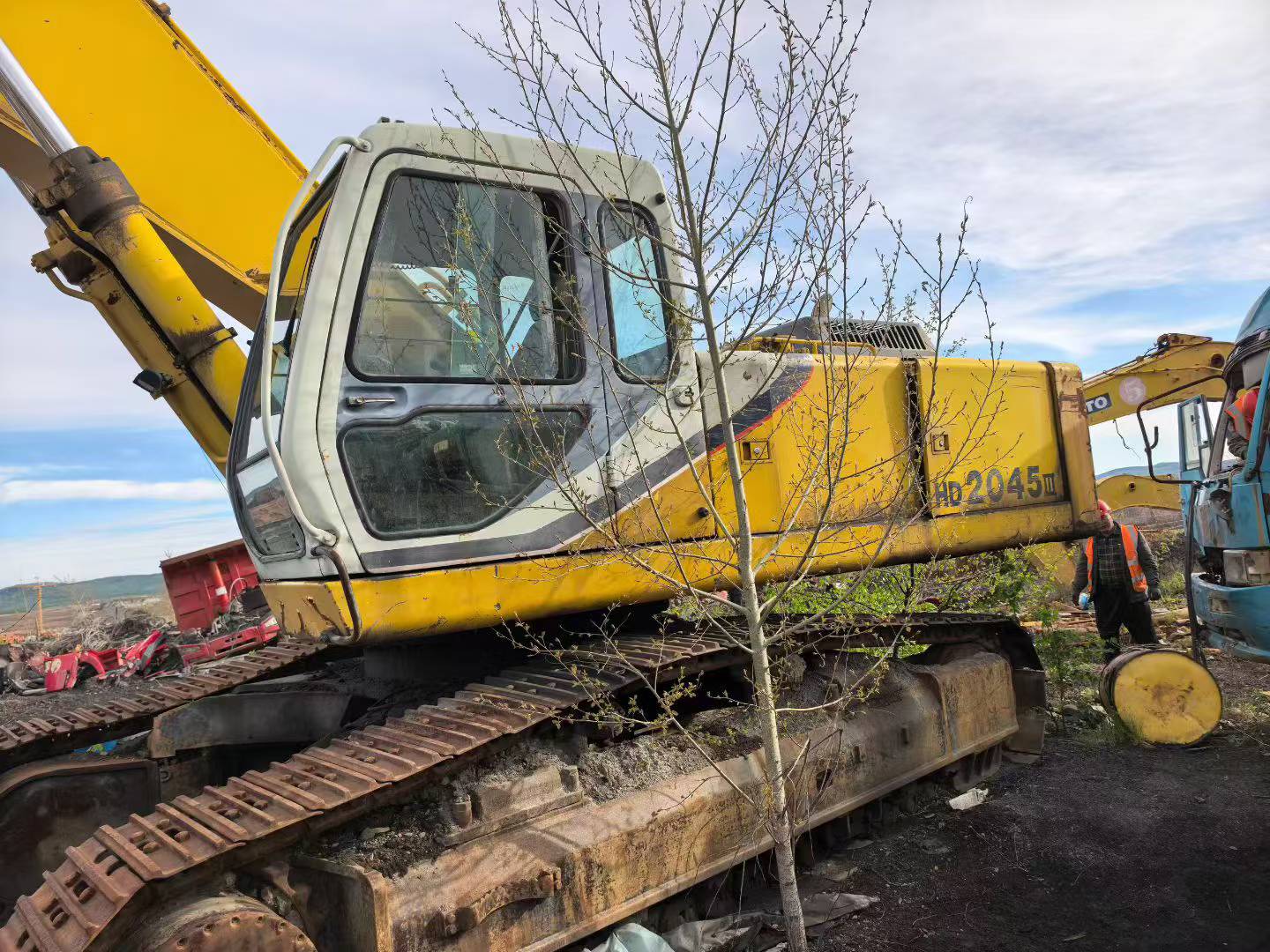 Buy Kato HD2045 Used Excavator / 3