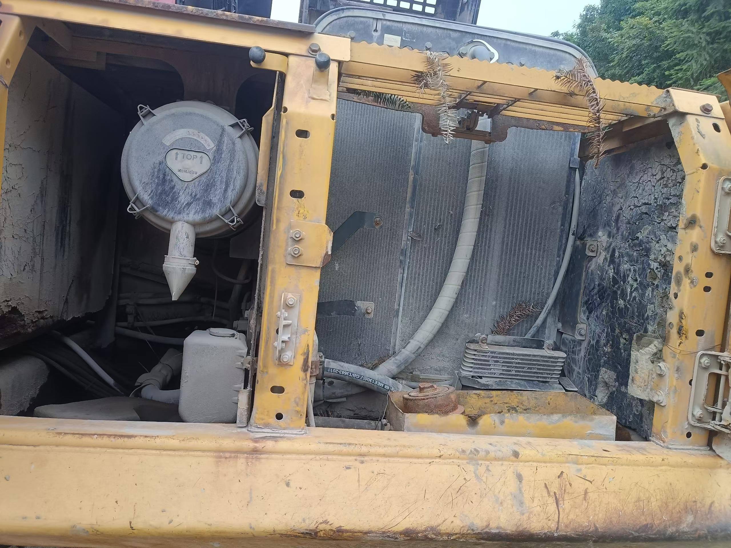 Buy Komatsu PC240-6 Used Excavator / 2