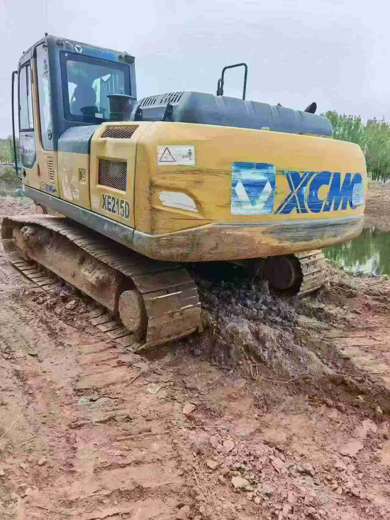 Buy XCMG XE215 Used Excavator / 2