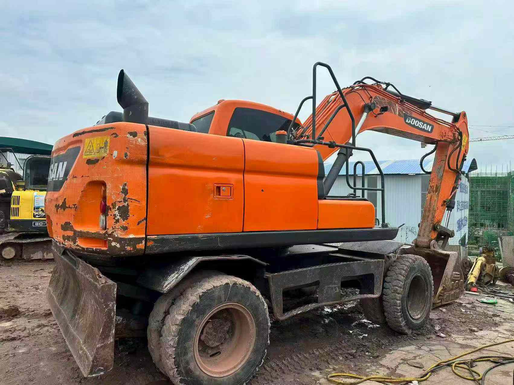 Buy Doosan DH150 Used Excavator / 2