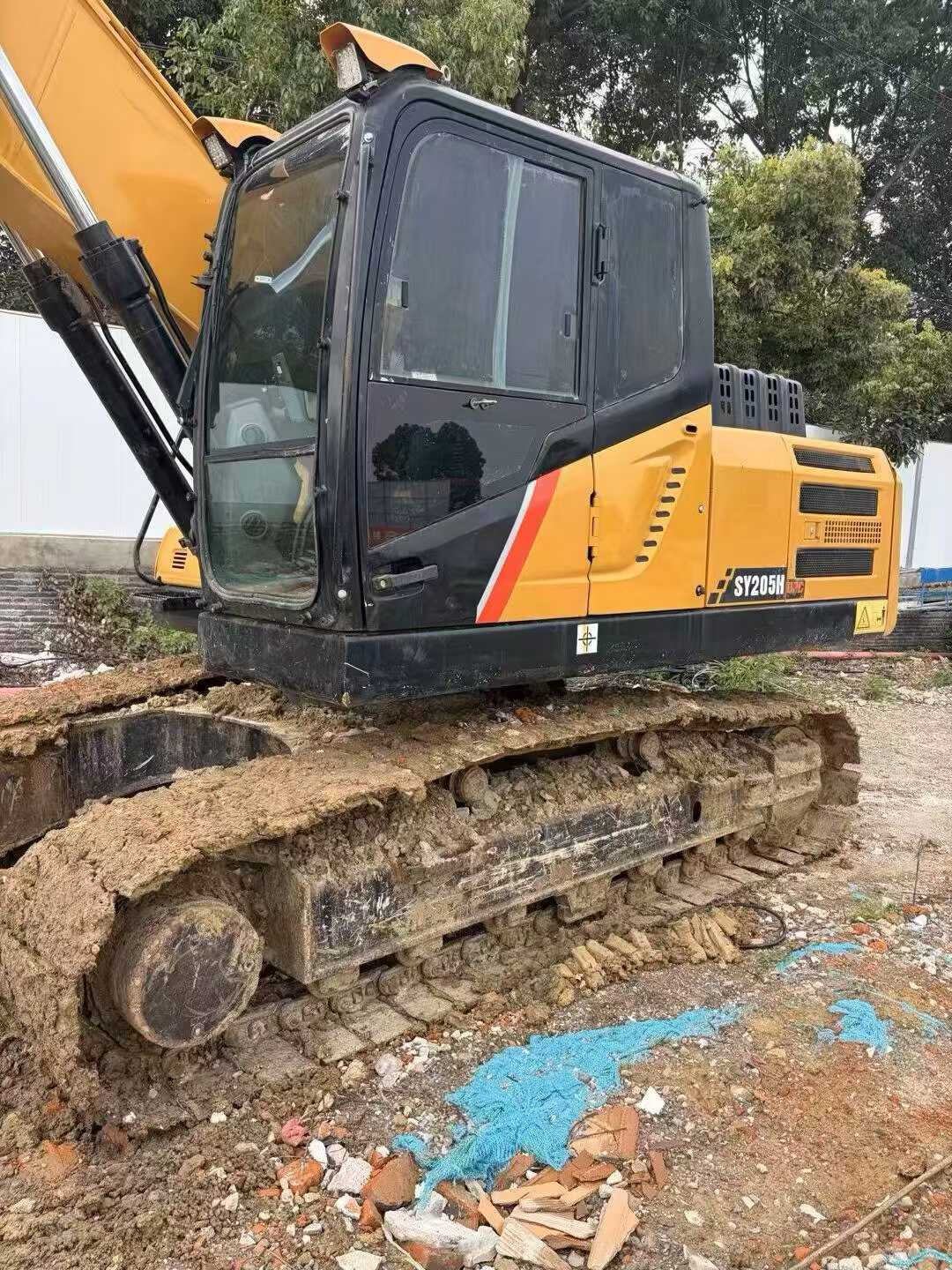 Buy Sany SY205C Used Excavator / 4