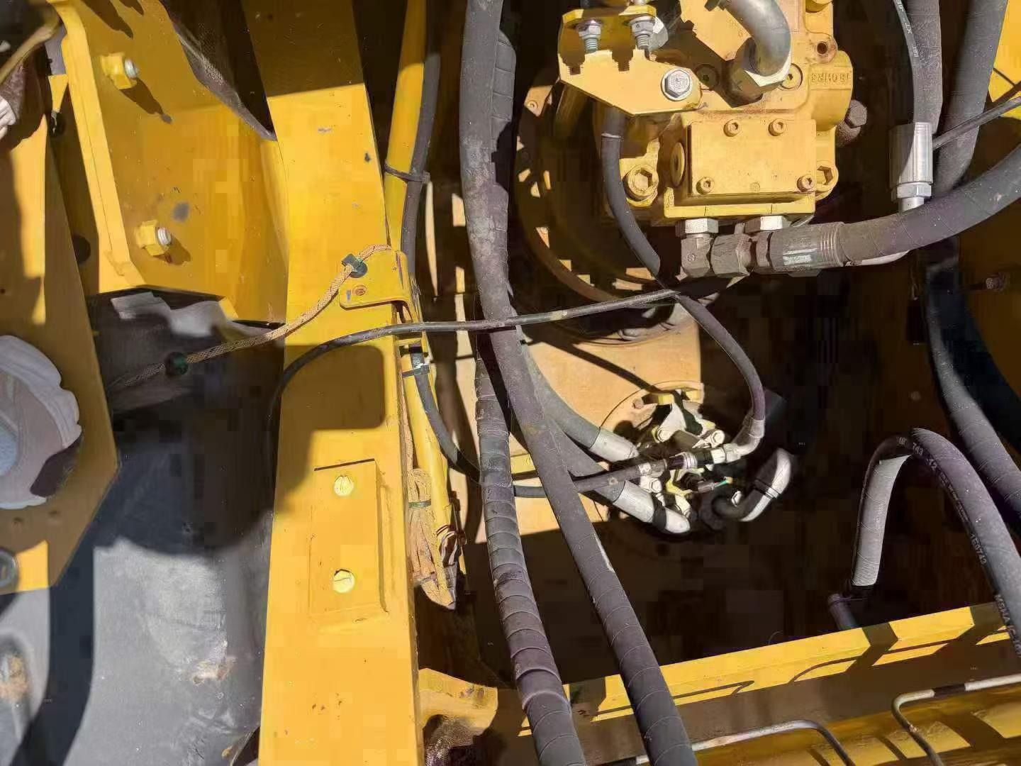 Buy Caterpillar 330B Used Excavator / 7