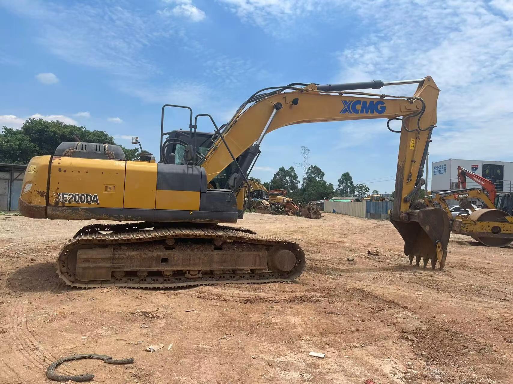 Buy XCMG XE200DA Used Excavator / 3