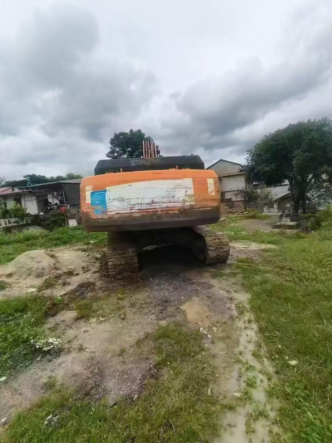 Buy Doosan DH215-9 Used Excavator / 2