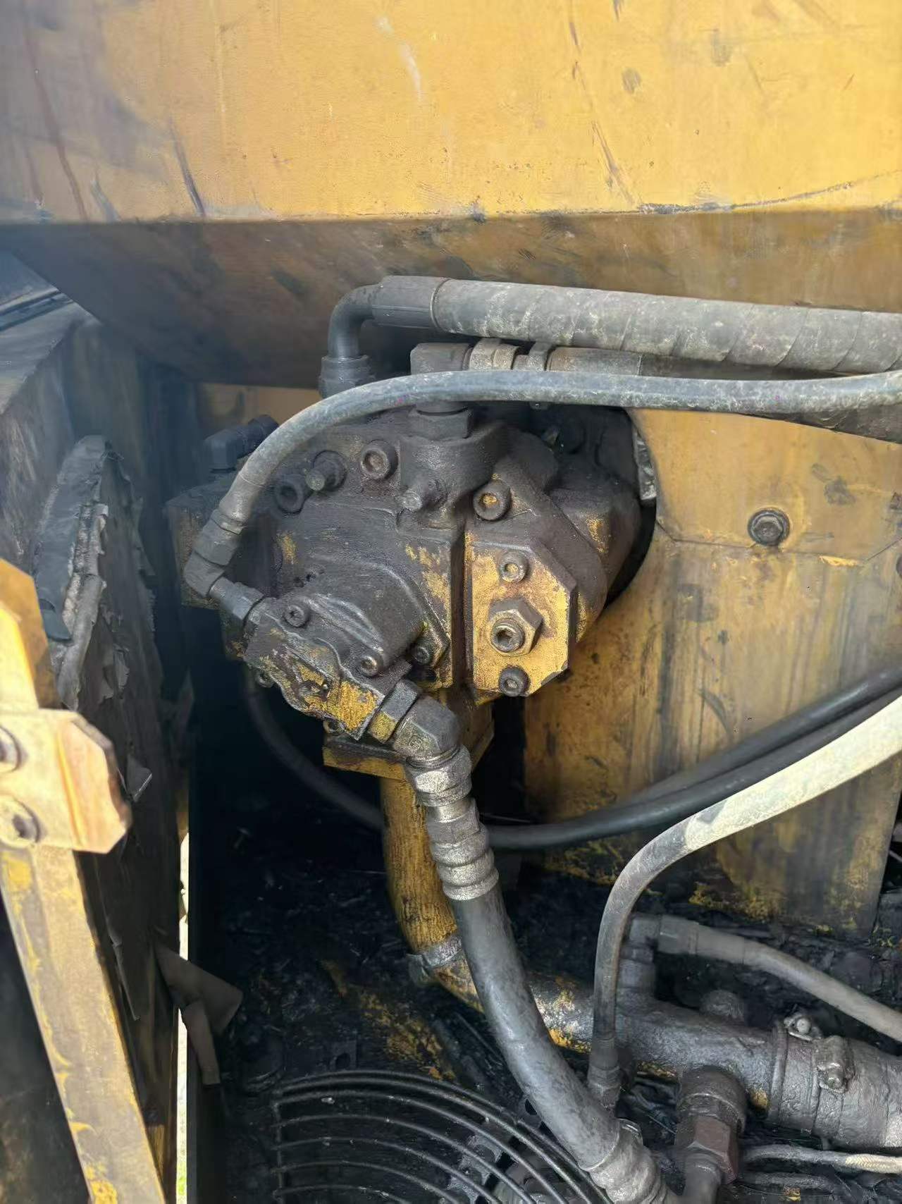 Buy Caterpillar 307B Used Excavator / 5