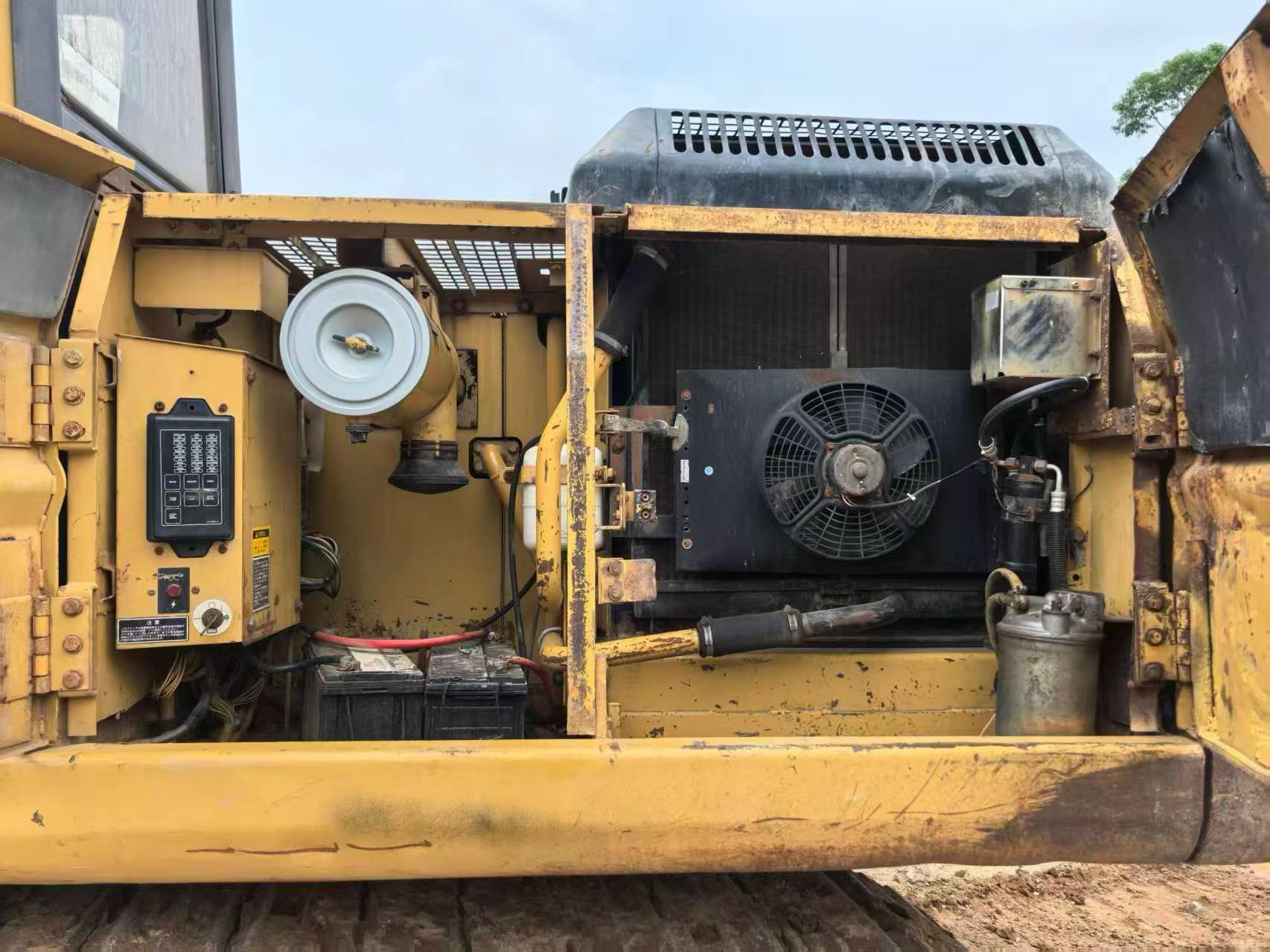 Buy Caterpillar 320A Used Excavator / 3