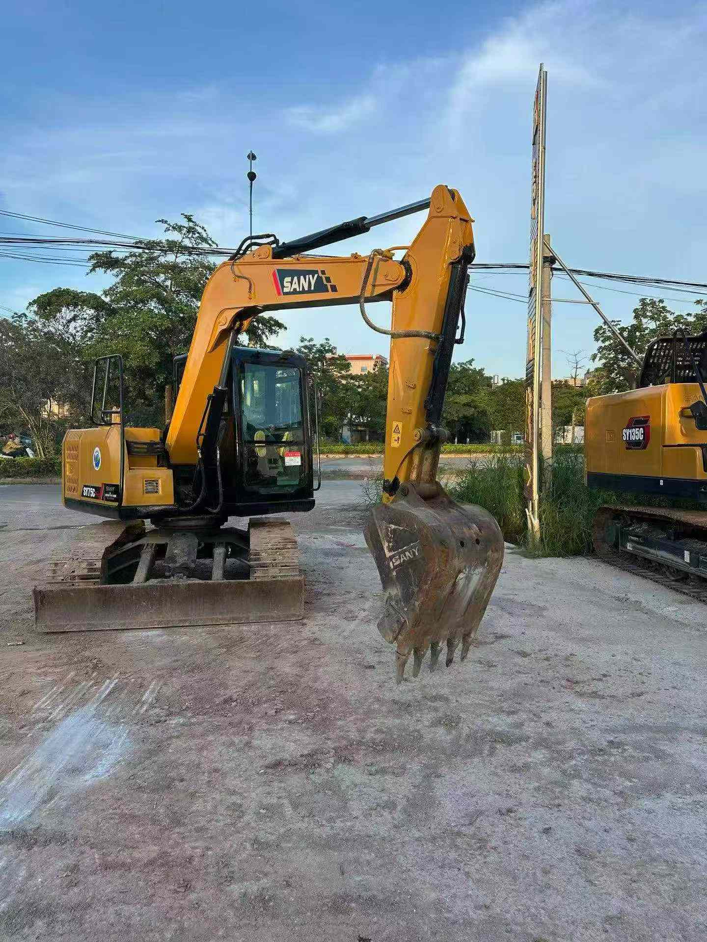 Buy Sany SY75 Used Excavator / 5