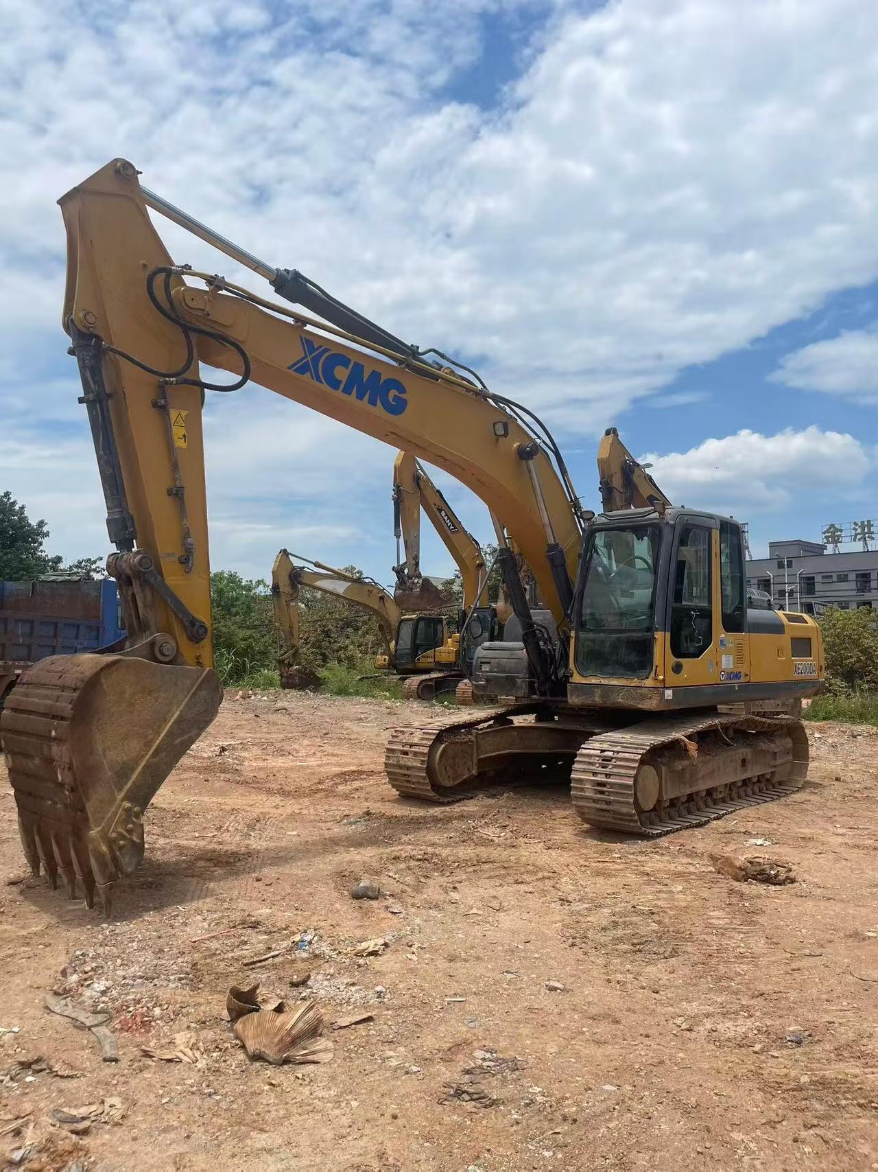 Buy XCMG XE200DA Used Excavator / 4