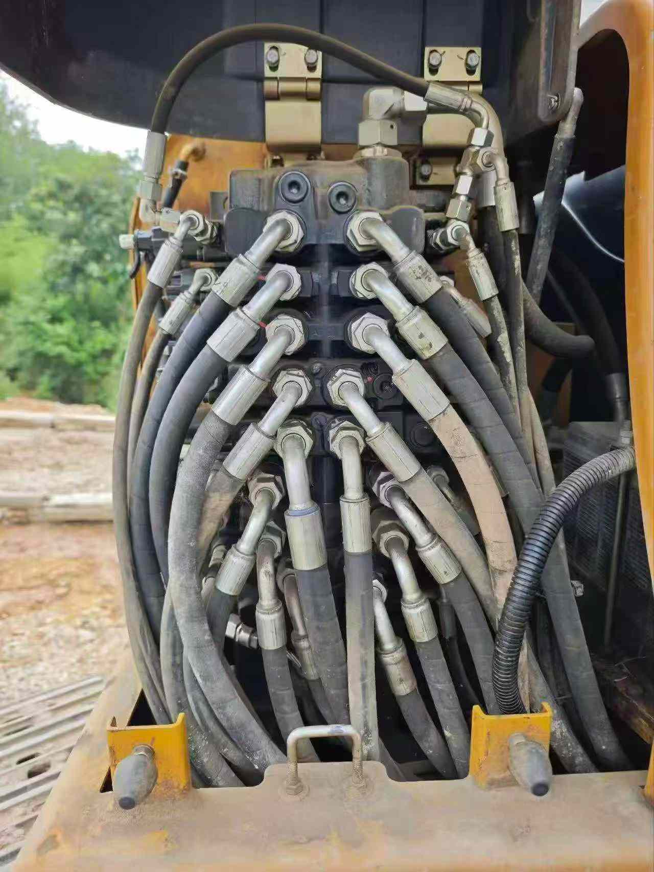 Buy XCMG XE60 Used Excavator / 2