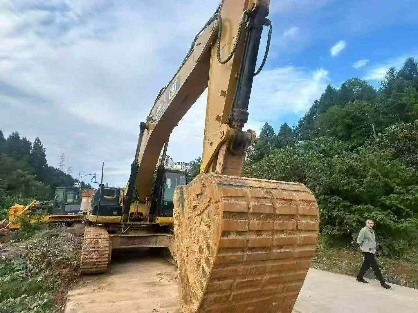 Buy Caterpillar 336E Used Excavator / 4