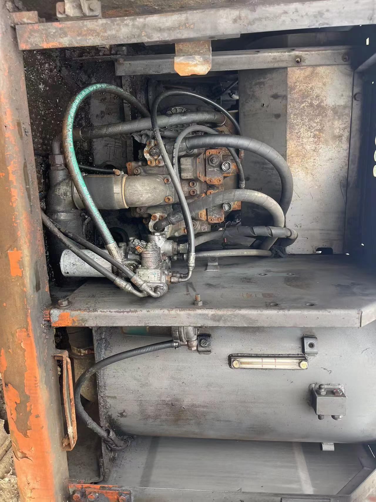 Buy Hitachi EX120-5 Used Excavator / 2