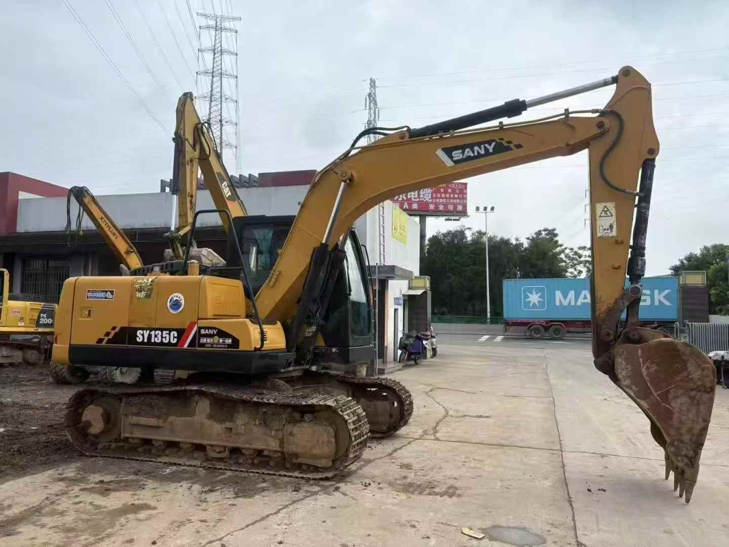 Buy Sany SY125C Used Excavator / 2