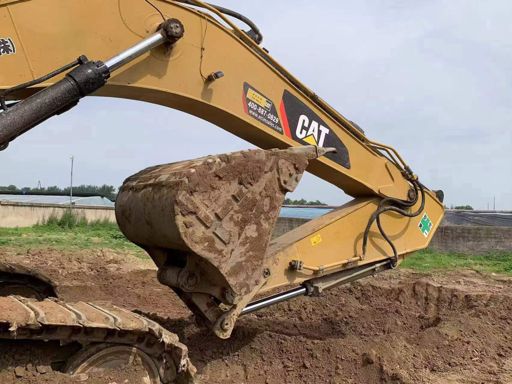 Buy Caterpillar 340D2L Used Excavator / 9