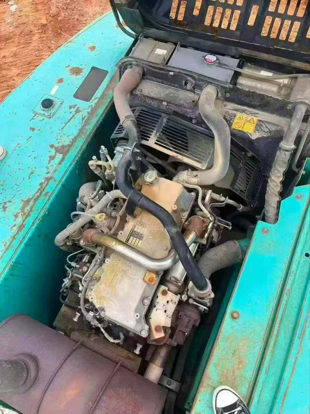 Buy Kobelco SK270D Used Excavator / 5