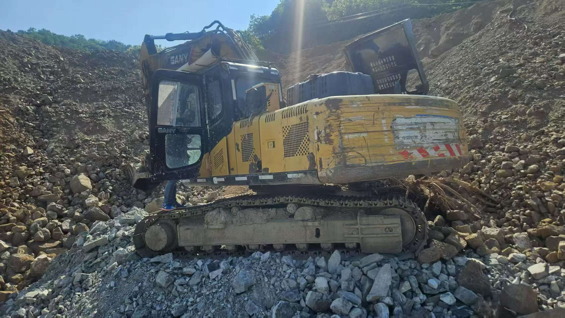 Buy Sany SY215C Used Excavator / 2