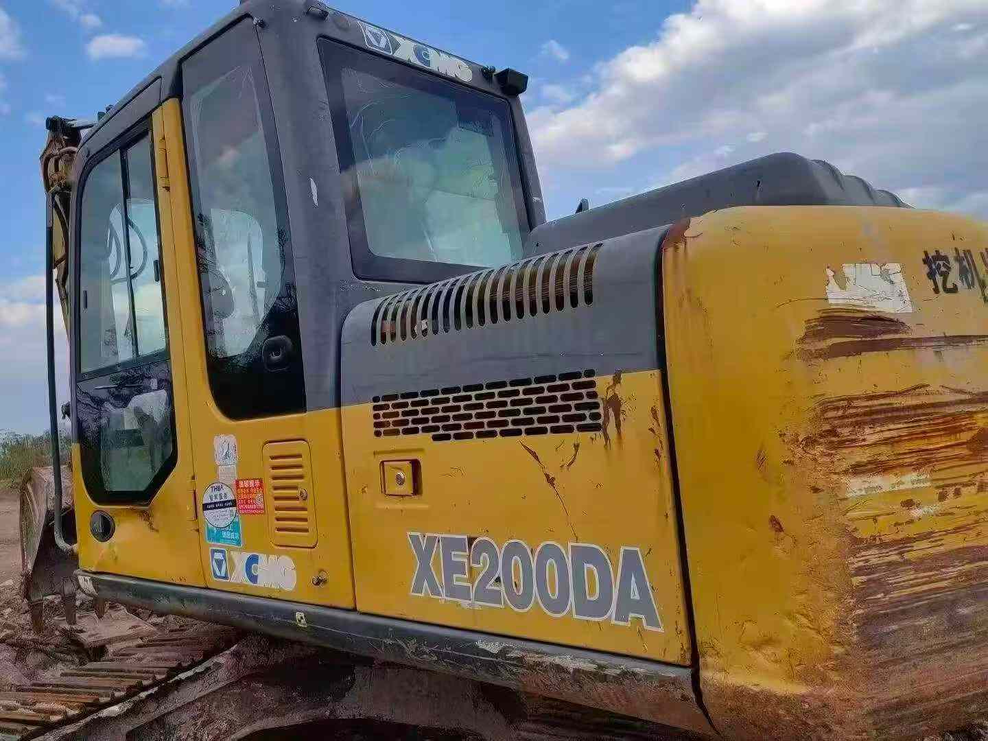 Buy XCMG XE135B Used Excavator / 4