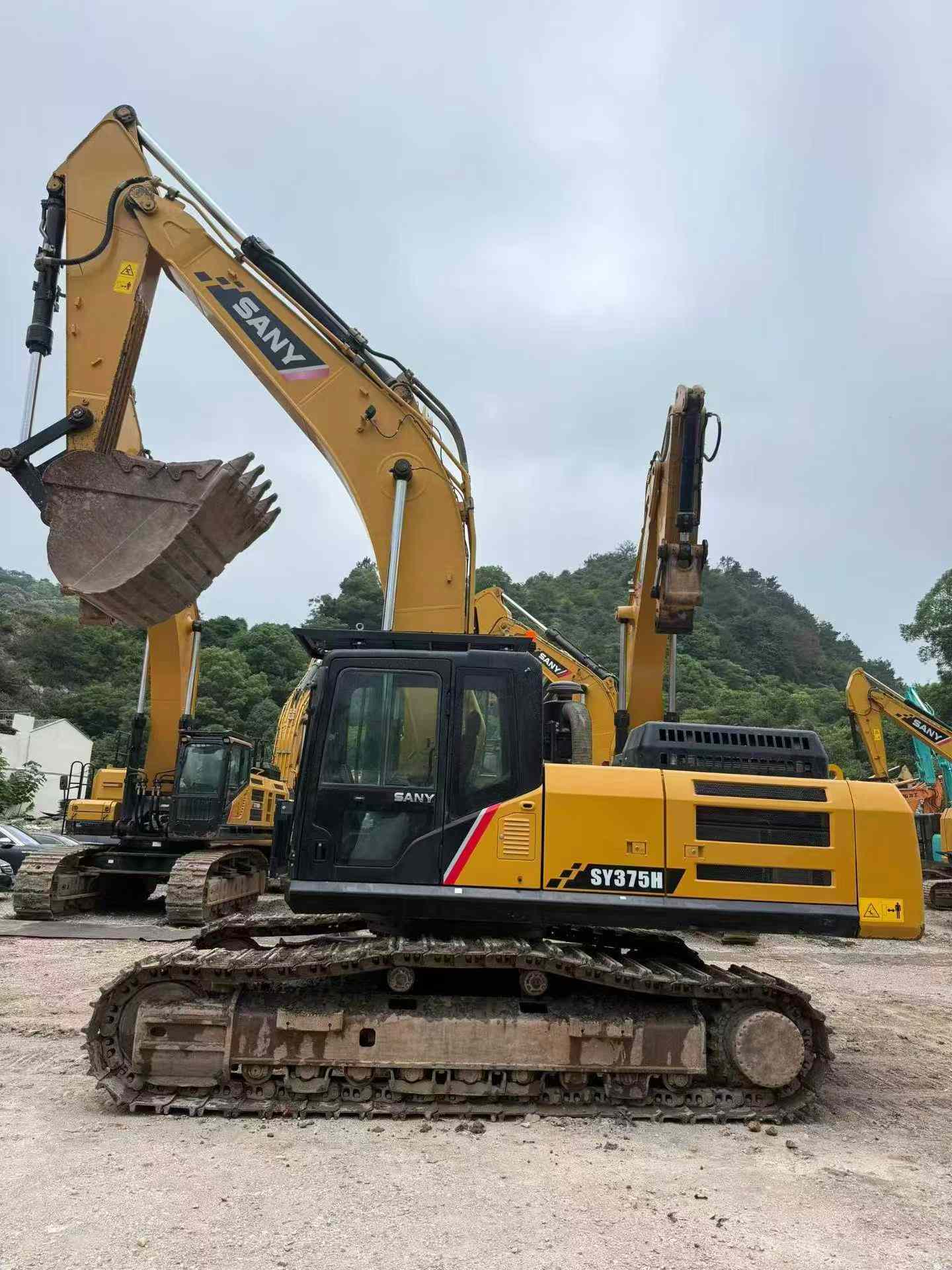 Buy Sany SY375H Used Excavator / 2