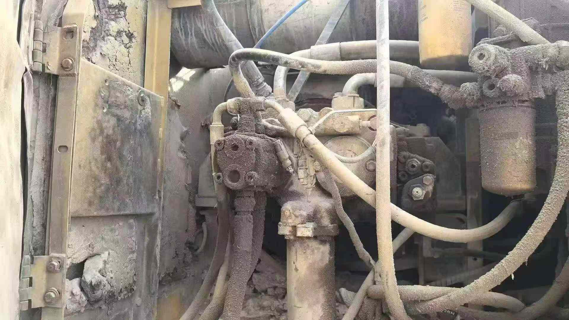Buy Caterpillar 325C Used Excavator / 6