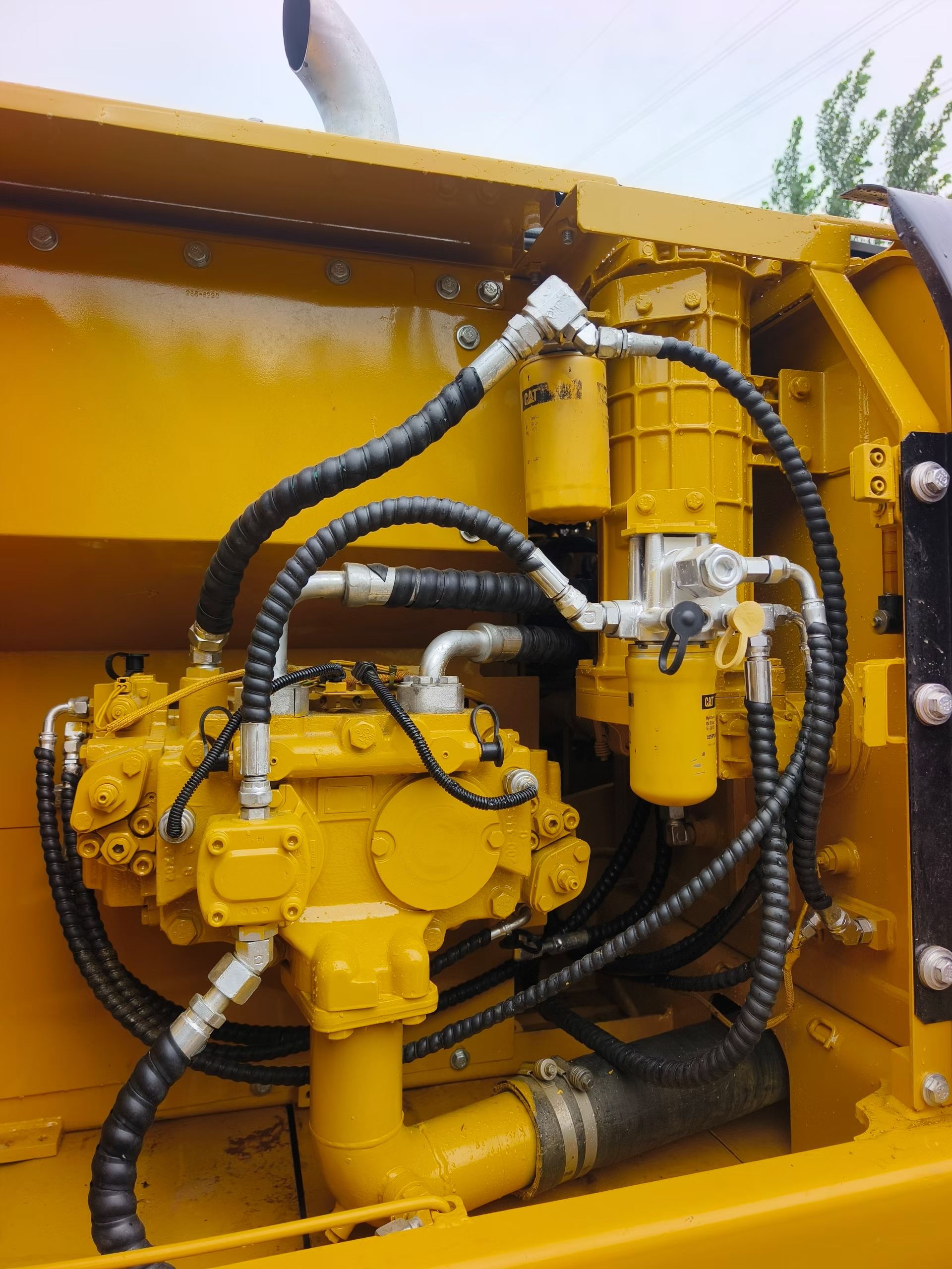 Buy Caterpillar 320D Used Excavator / 5