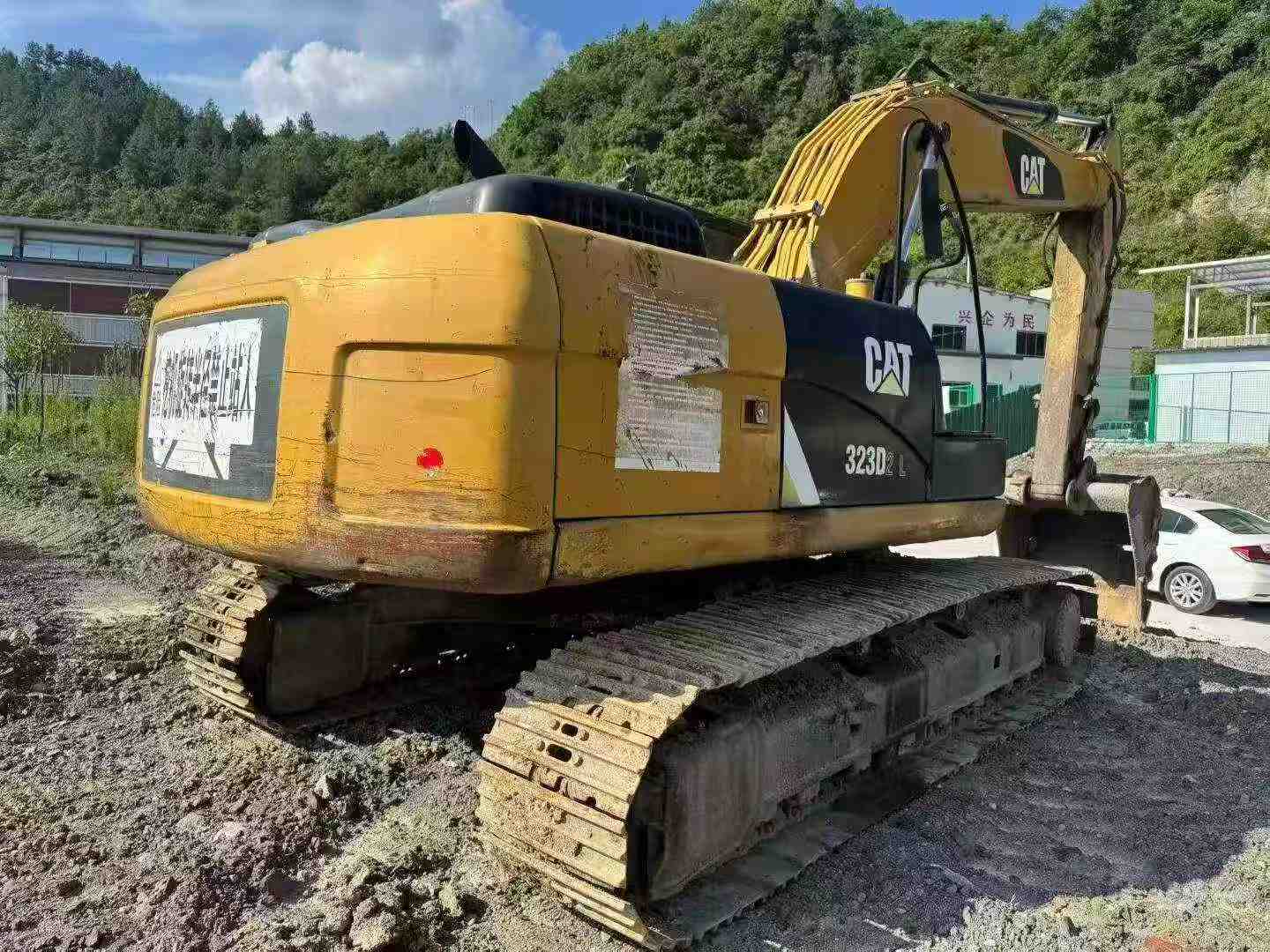 Buy Caterpillar 323D2L Used Excavator / 4