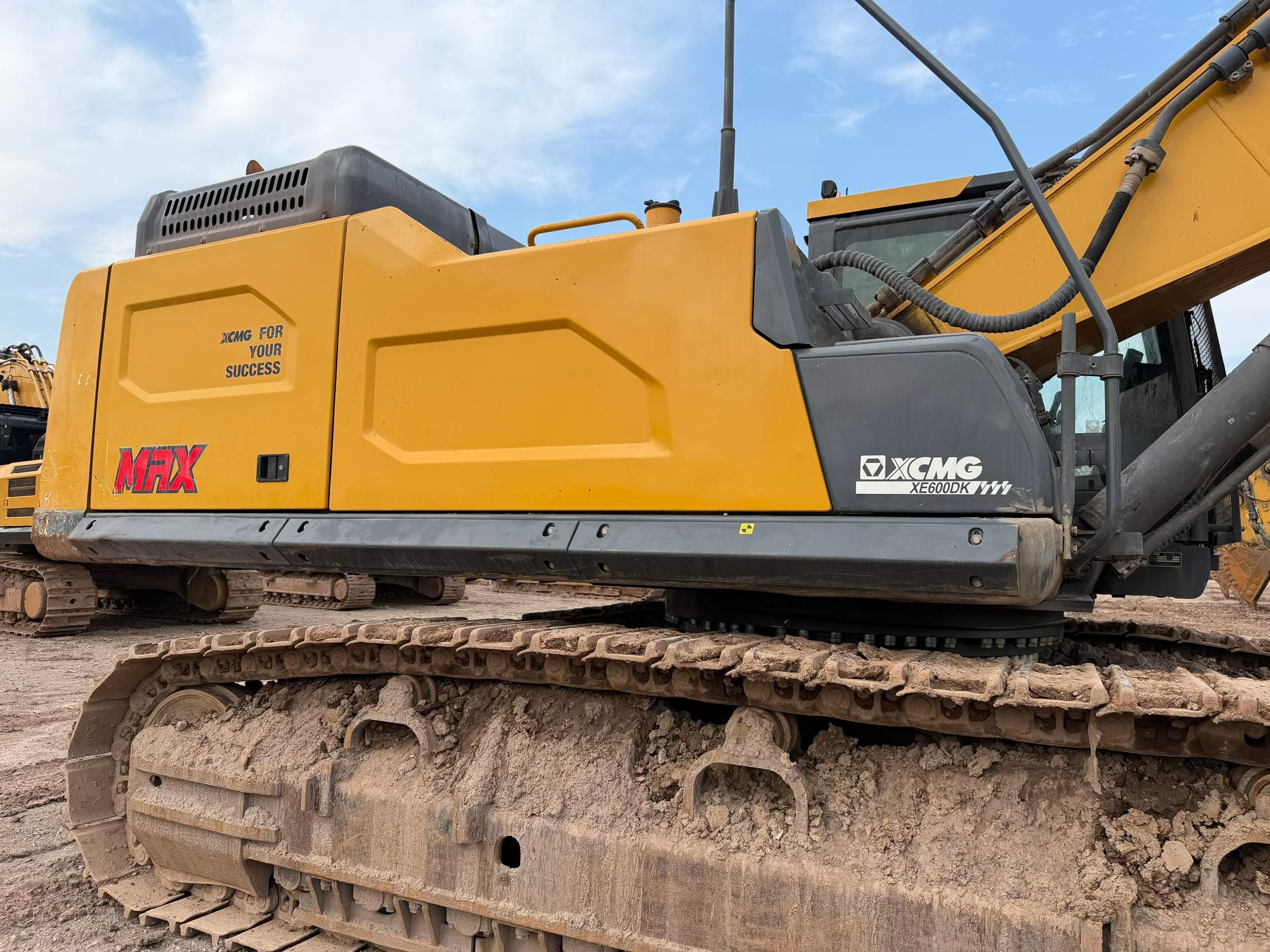 Buy XCMG XE600DK Used Excavator / 5