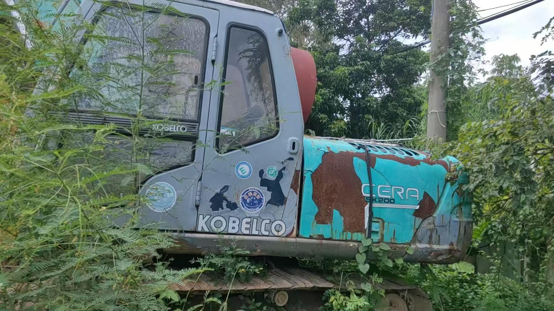 Buy Kobelco SK200-5.5 Used Excavator / 5